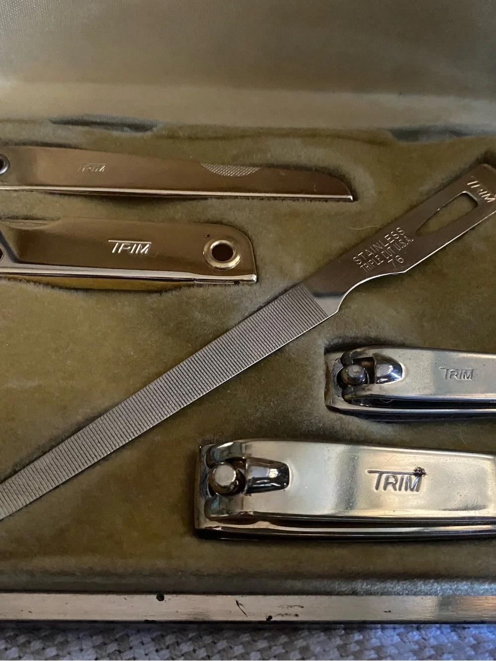 Vintage  1950’s mens manicure set. Heirloom Treasure Chest by Trim